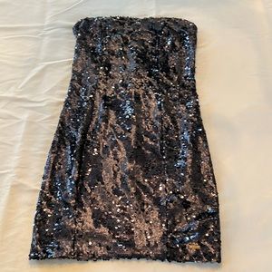Women Guess dark blue mini sequin dress